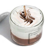 Bougie Chantilly caramel Le Manège à bougies 160 g